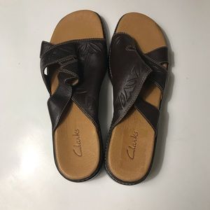 Clarks Women’s Sandals Size 8 M
